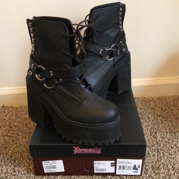 Demonia Shoes - Demonia assault sz 9 realm of terror platform goth